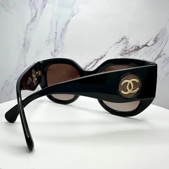 New CHANEL Sunglasses - Picture 8 of 16